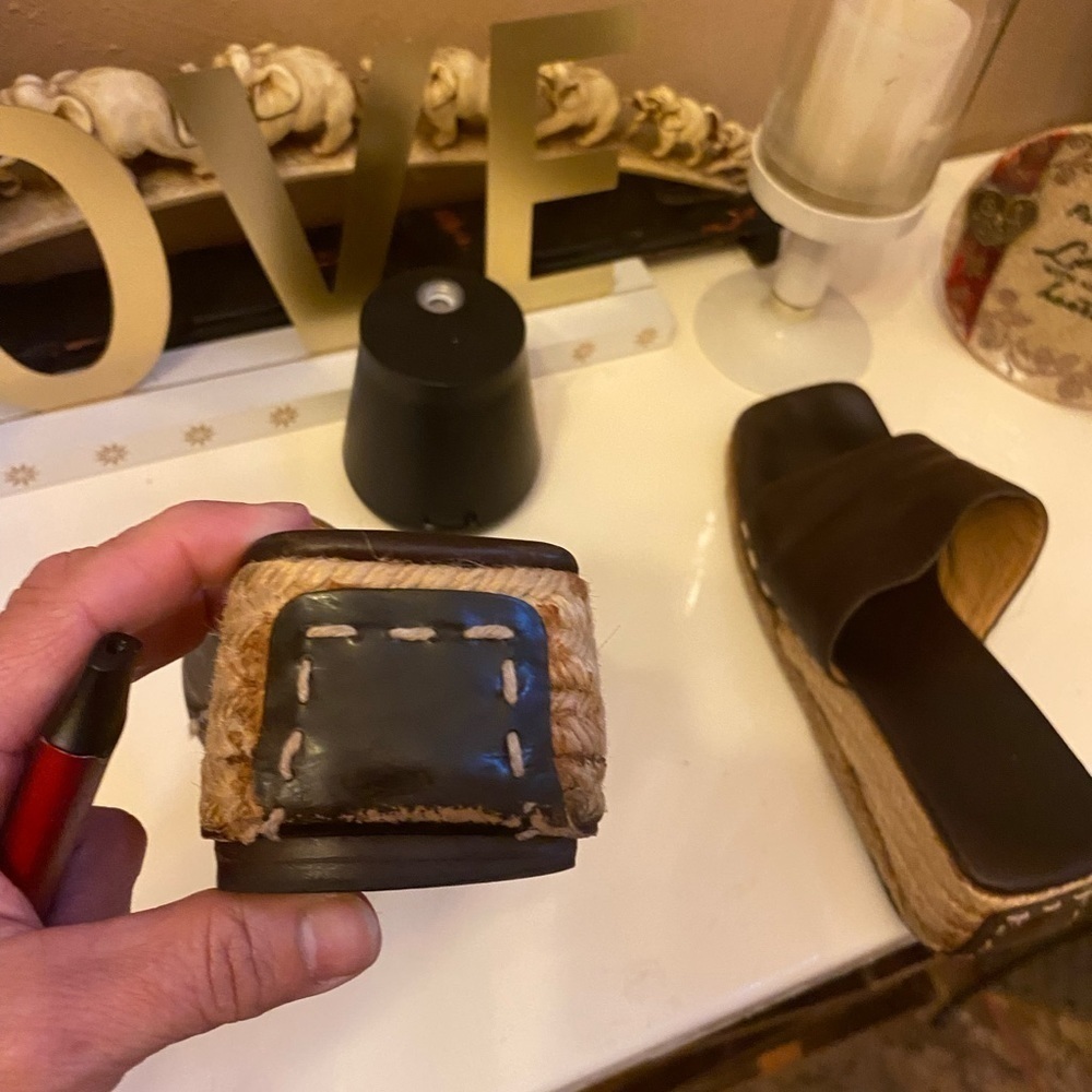 Yves Saint Laurent brown leather espadrille mules.  Size 7 - Picture 10 of 10